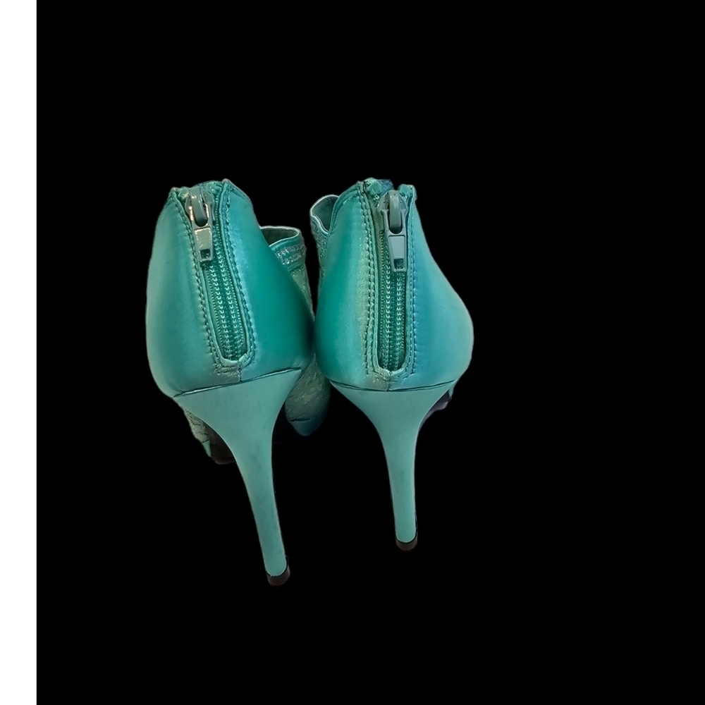 3/$25 NWOB De Blossom Collection Aqua Seafoam Green Size 9 Lace Peeptoe Heels - Picture 2 of 7